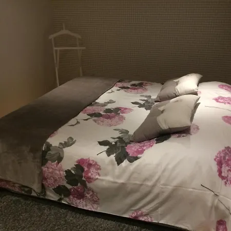 Le Clos D'iris Bed & Breakfast *